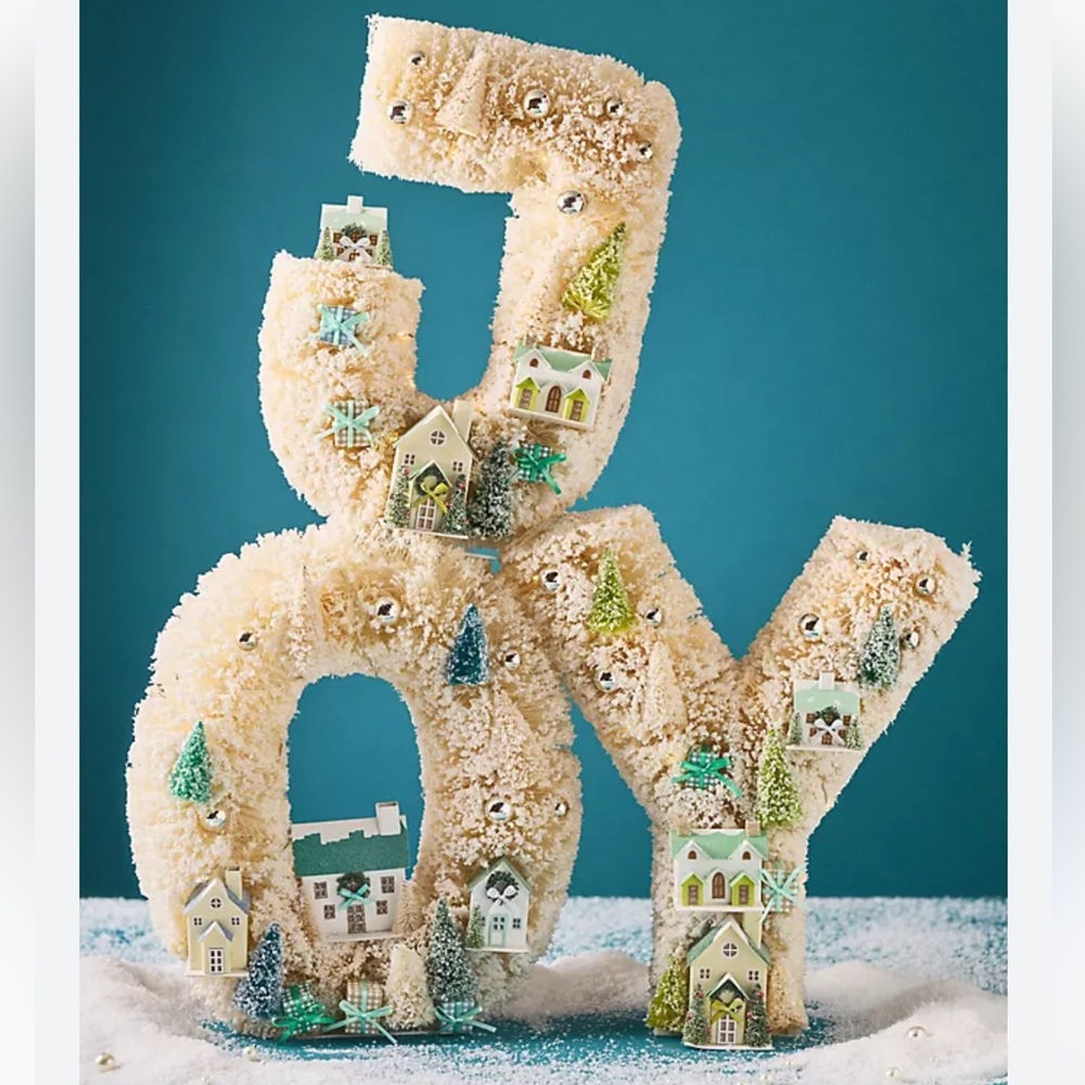 NIB Anthropologie Festive Sisal Light-Up Diorama‎ “JOY”
